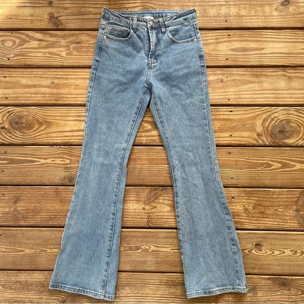 Princess Polly Light Wash Straight Leg Jeans Mid Rise Slim Bootcut | US 4
